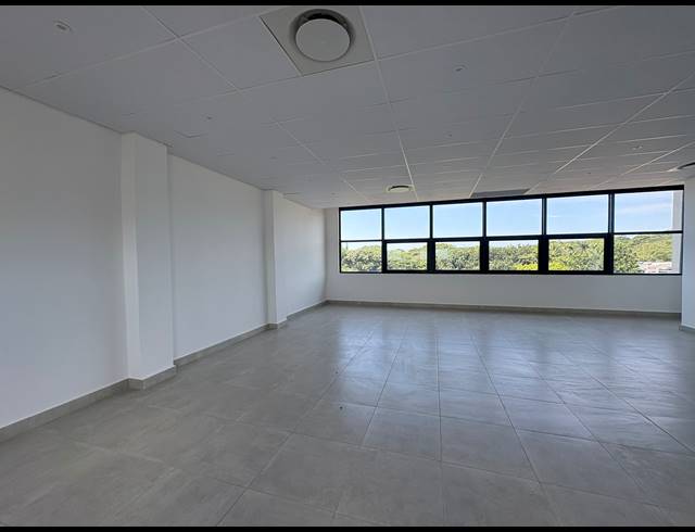 98M² RETAIL TO LET IN BALLITO CENTRAL